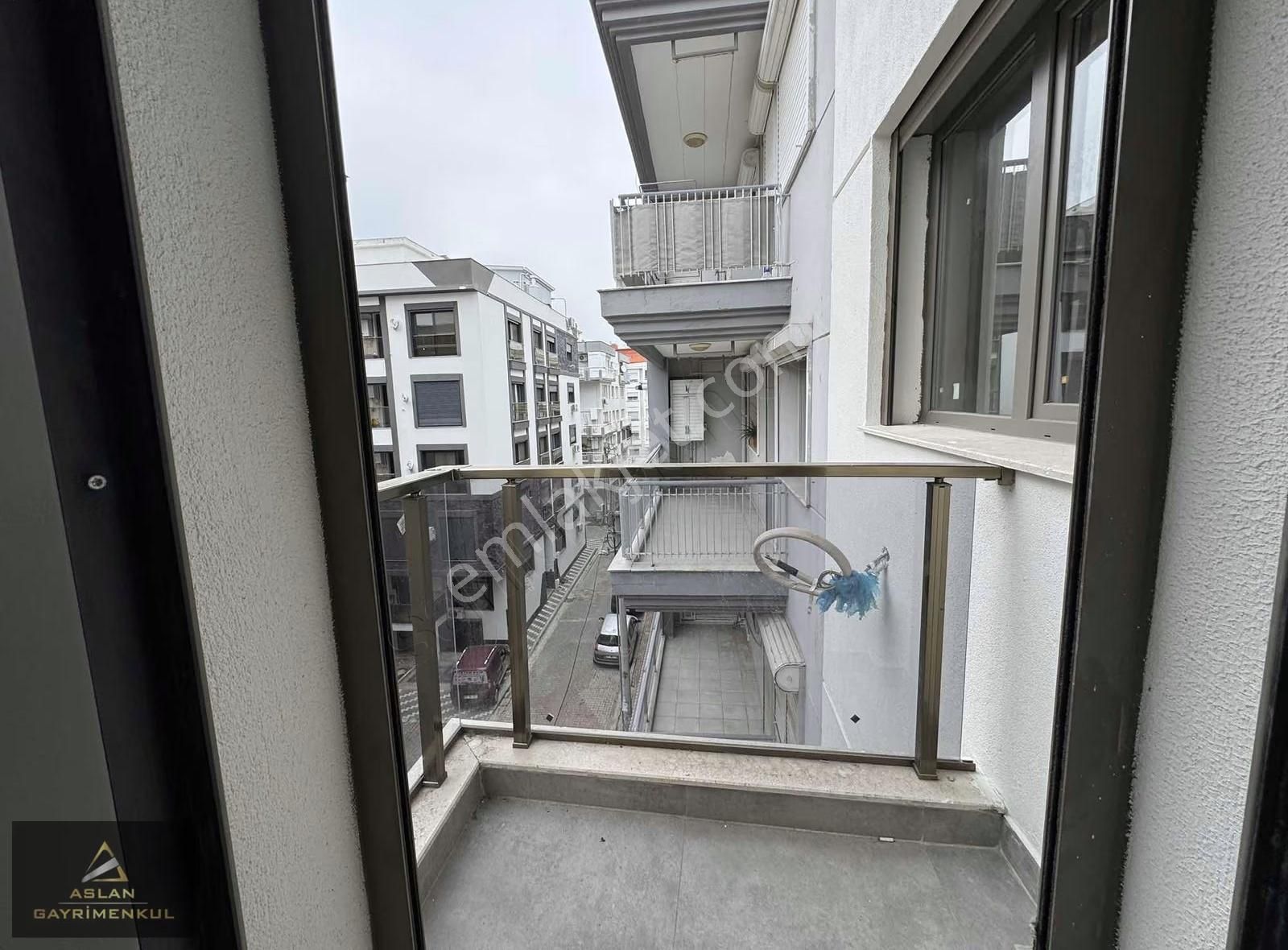 Aslan'dan Yalı'da Tramvay Yakını Satılık 3+1 Lüx Daire - Görsel 12