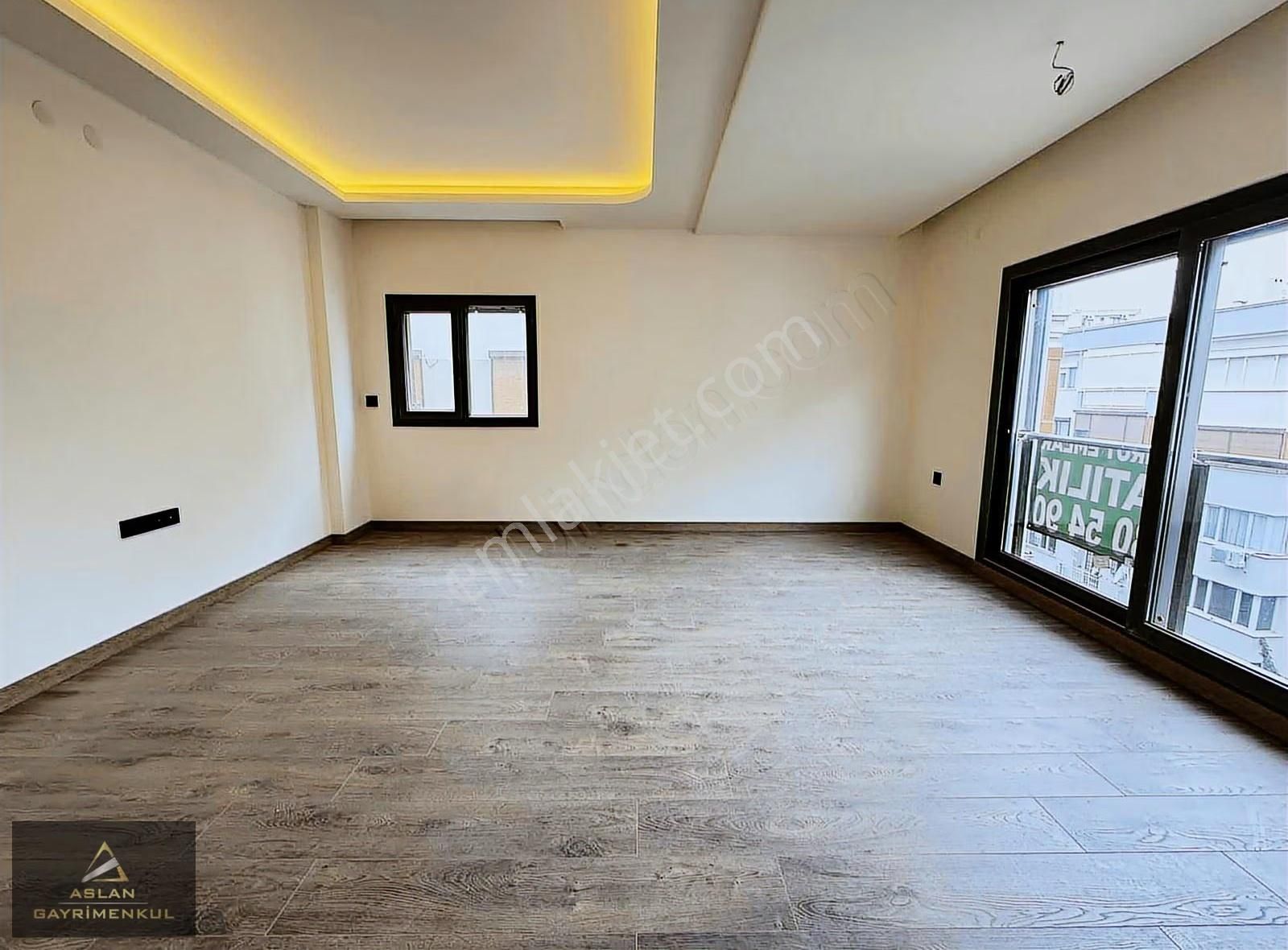 Aslan'dan Yalı'da Tramvay Yakını Satılık 3+1 Lüx Daire - Görsel 8