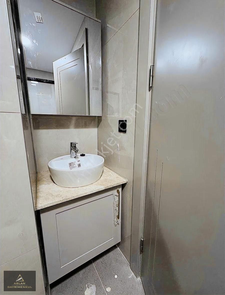 Aslan'dan Yalı'da Tramvay Yakını Satılık 3+1 Lüx Daire - Görsel 10