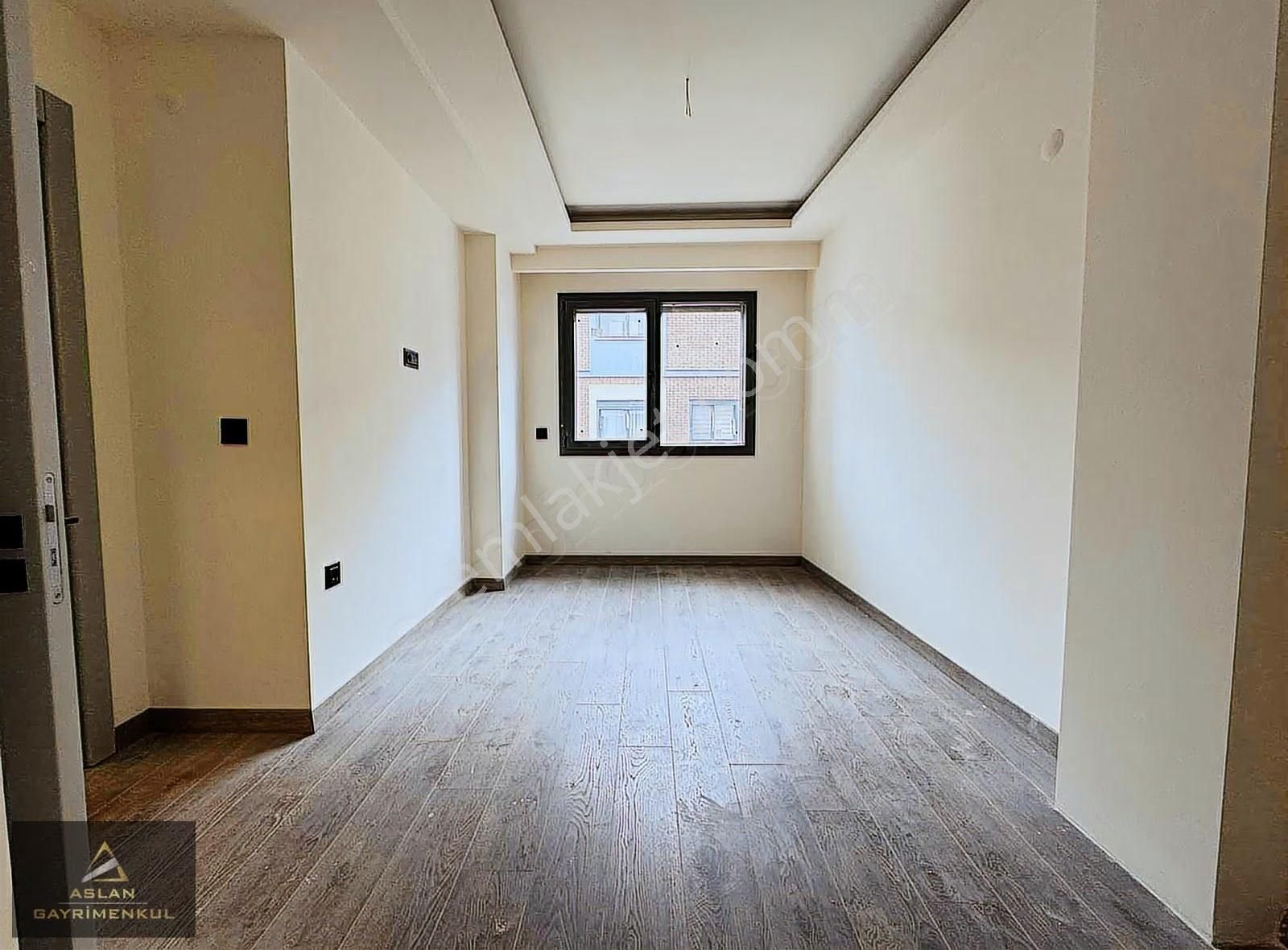 Aslan'dan Yalı'da Tramvay Yakını Satılık 3+1 Lüx Daire - Görsel 13