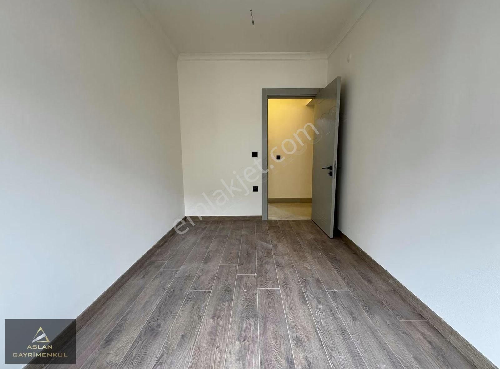 Aslan'dan Yalı'da Tramvay Yakını Satılık 3+1 Lüx Daire - Görsel 17