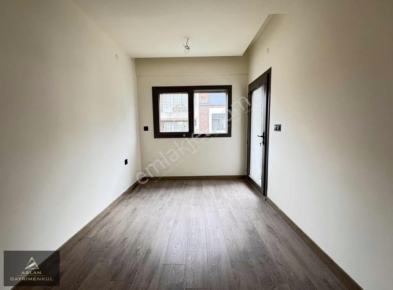 Aslan'dan Yalı'da Tramvay Yakını Satılık 3+1 Lüx Daire - Görsel 21