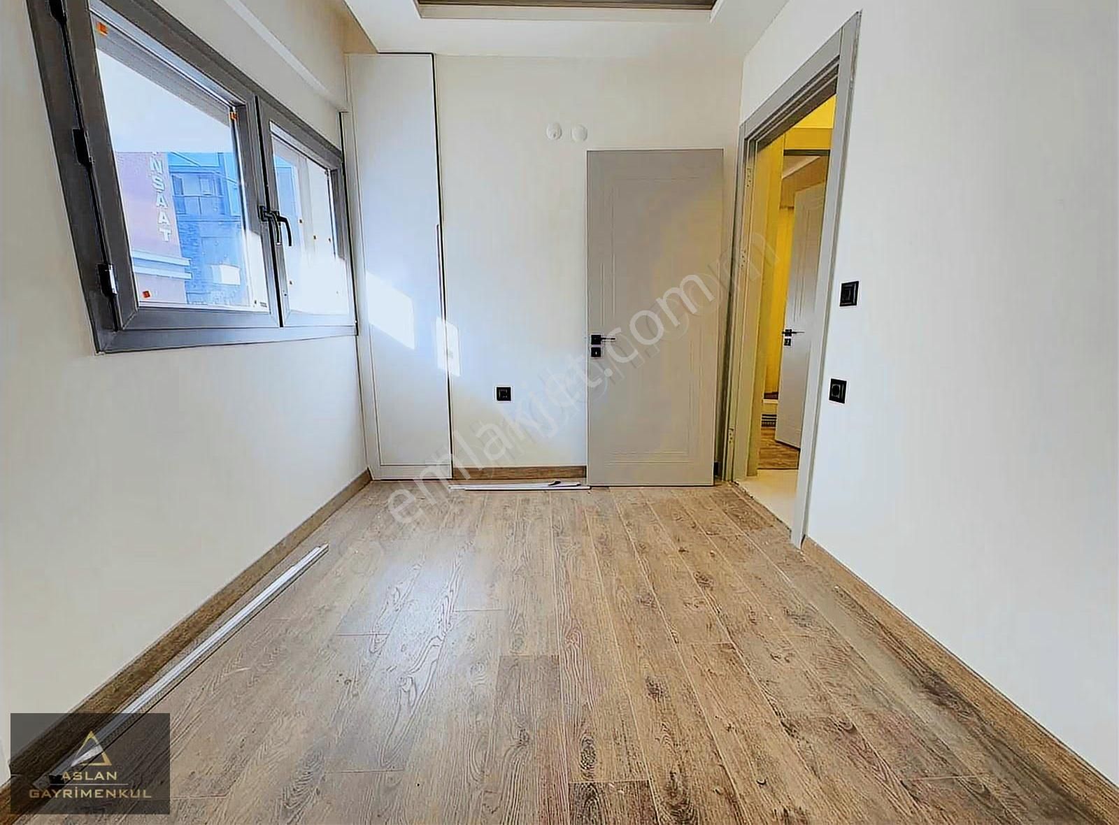 Aslan'dan Yalı'da Tramvay Yakını Satılık 1+1 Lüx Daire - Görsel 4