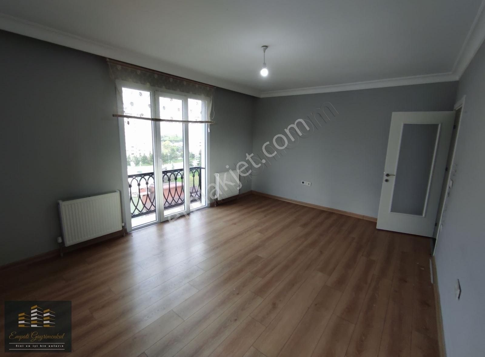 Cennetist Towers-2+1-84 M²-kapalı Mutfak-10 Aralık Boş