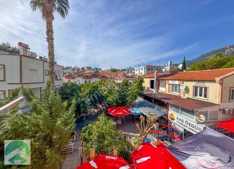 Kaş Merkezde Yanyana 2 Dükkan Toplam 60 M² - Görsel 4
