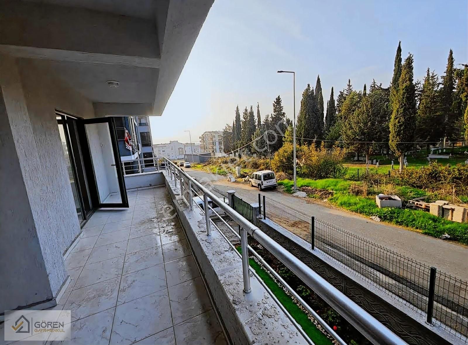 Akçalarda Ana Yol Üzerinde 3+1 Satılık Daire - Görsel 3