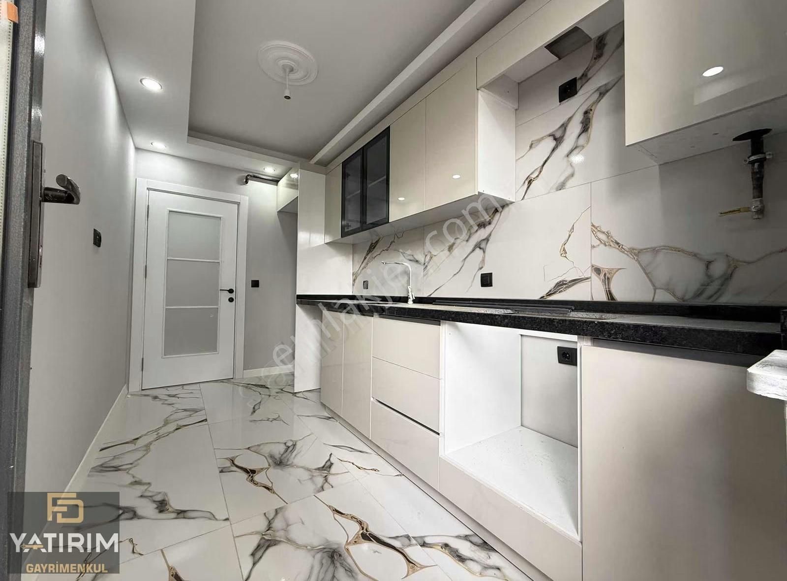 Tuzla Caddesi Üzeri Lüks Yerden Isıtmalı2+1 Yüksek Giriş Daire - Görsel 14
