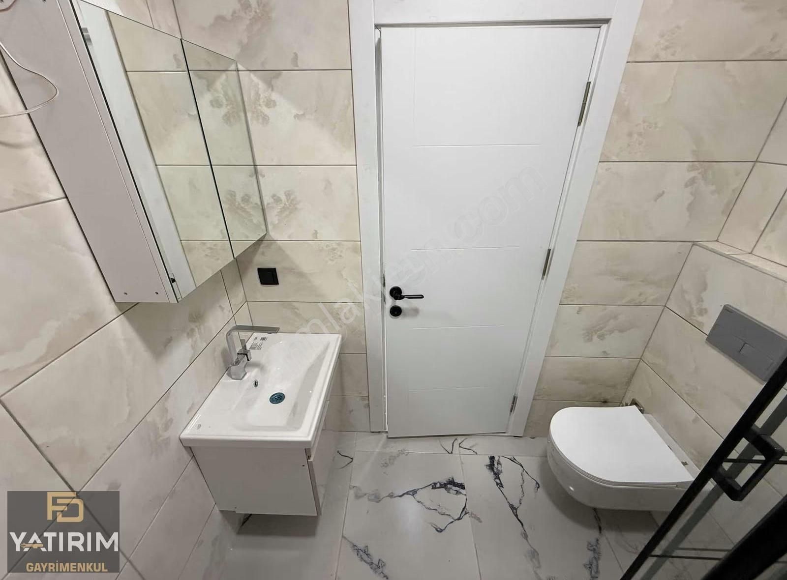 Tuzla Caddesi Üzeri Lüks Yerden Isıtmalı2+1 Yüksek Giriş Daire - Görsel 16