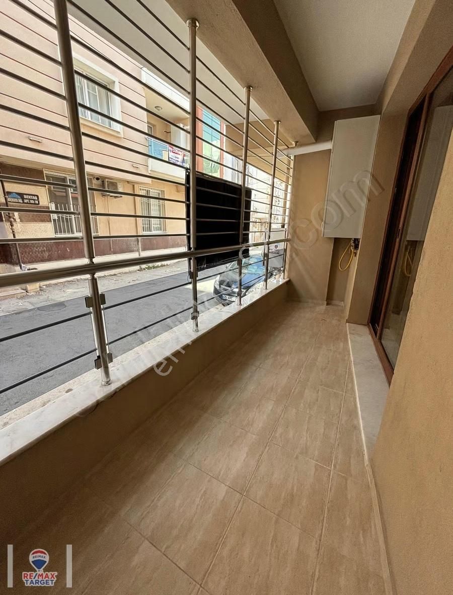 Fırsat Satılık Merkezi Konumda Eşyalı Çift Cephe Geniş 2+1 Daire - Görsel 19