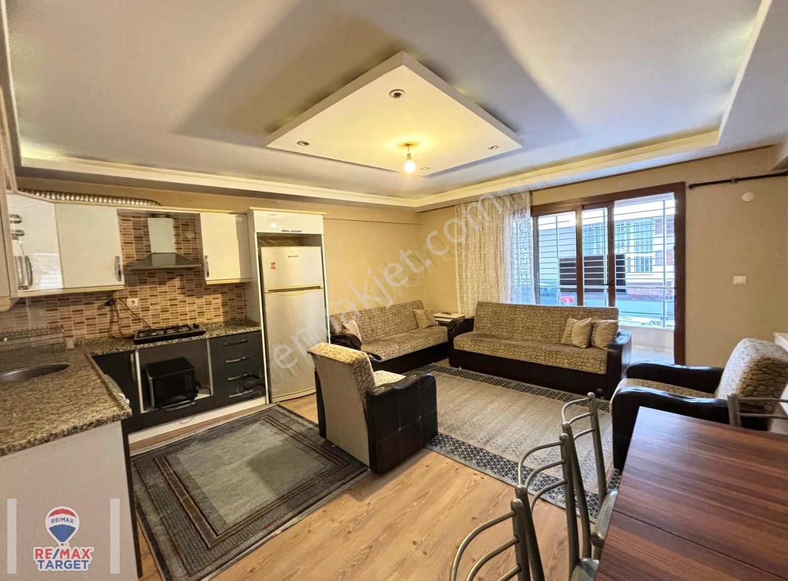 Fırsat Satılık Merkezi Konumda Eşyalı Çift Cephe Geniş 2+1 Daire - Görsel 7