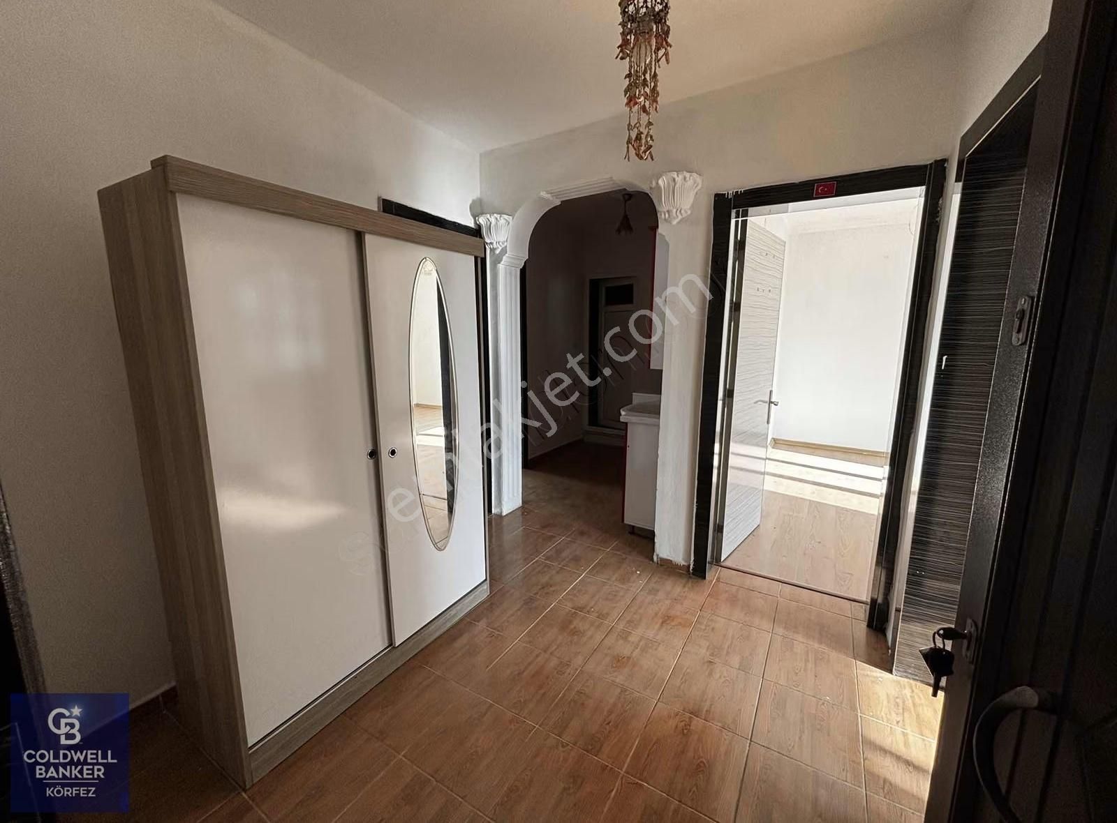 Edremit Diş Hastanesi Mevkisinde Kiralık 2+1 Ayrı Mutfak Daire - Görsel 12