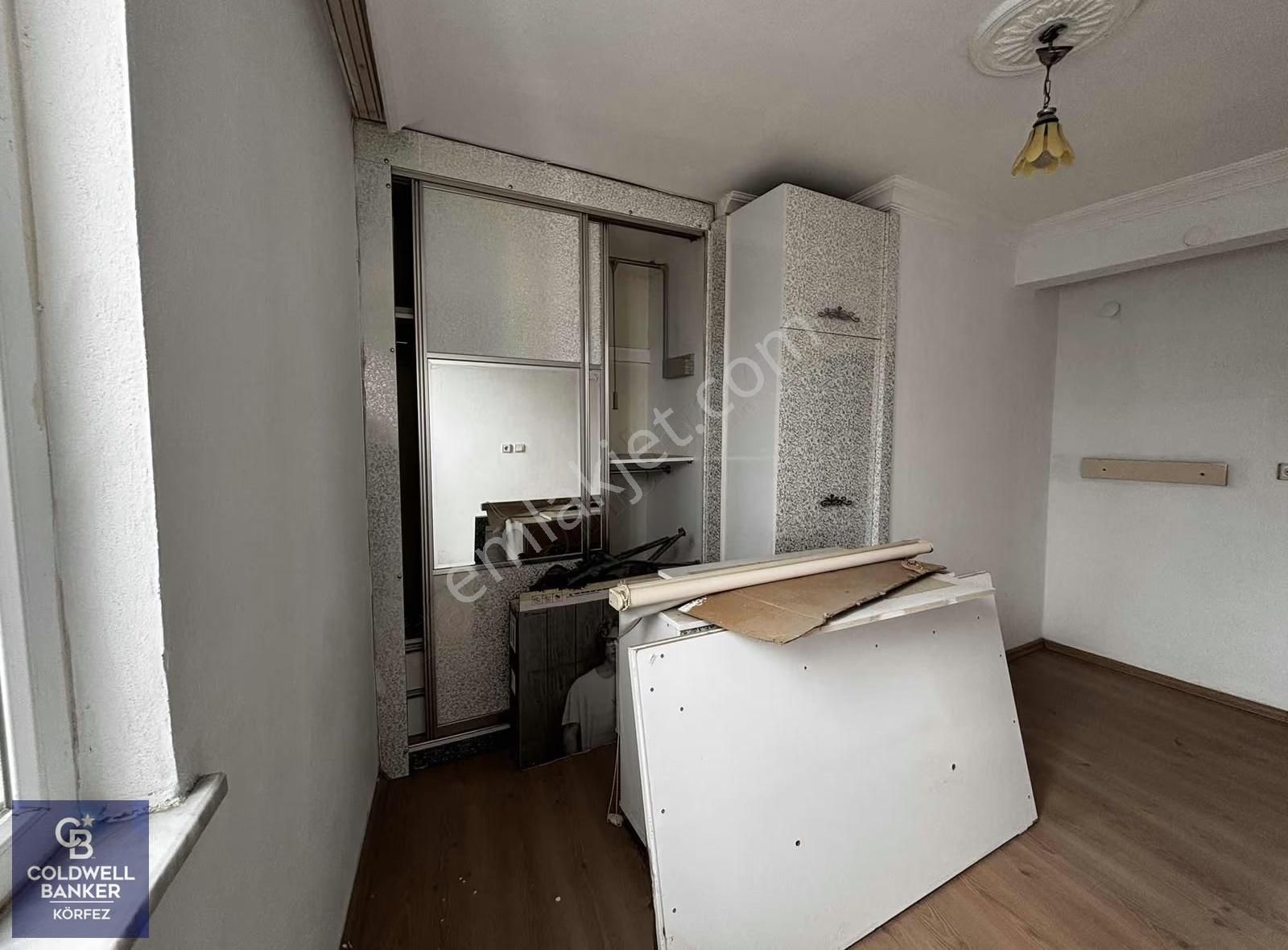 Edremit Diş Hastanesi Mevkisinde Kiralık 2+1 Ayrı Mutfak Daire - Görsel 2