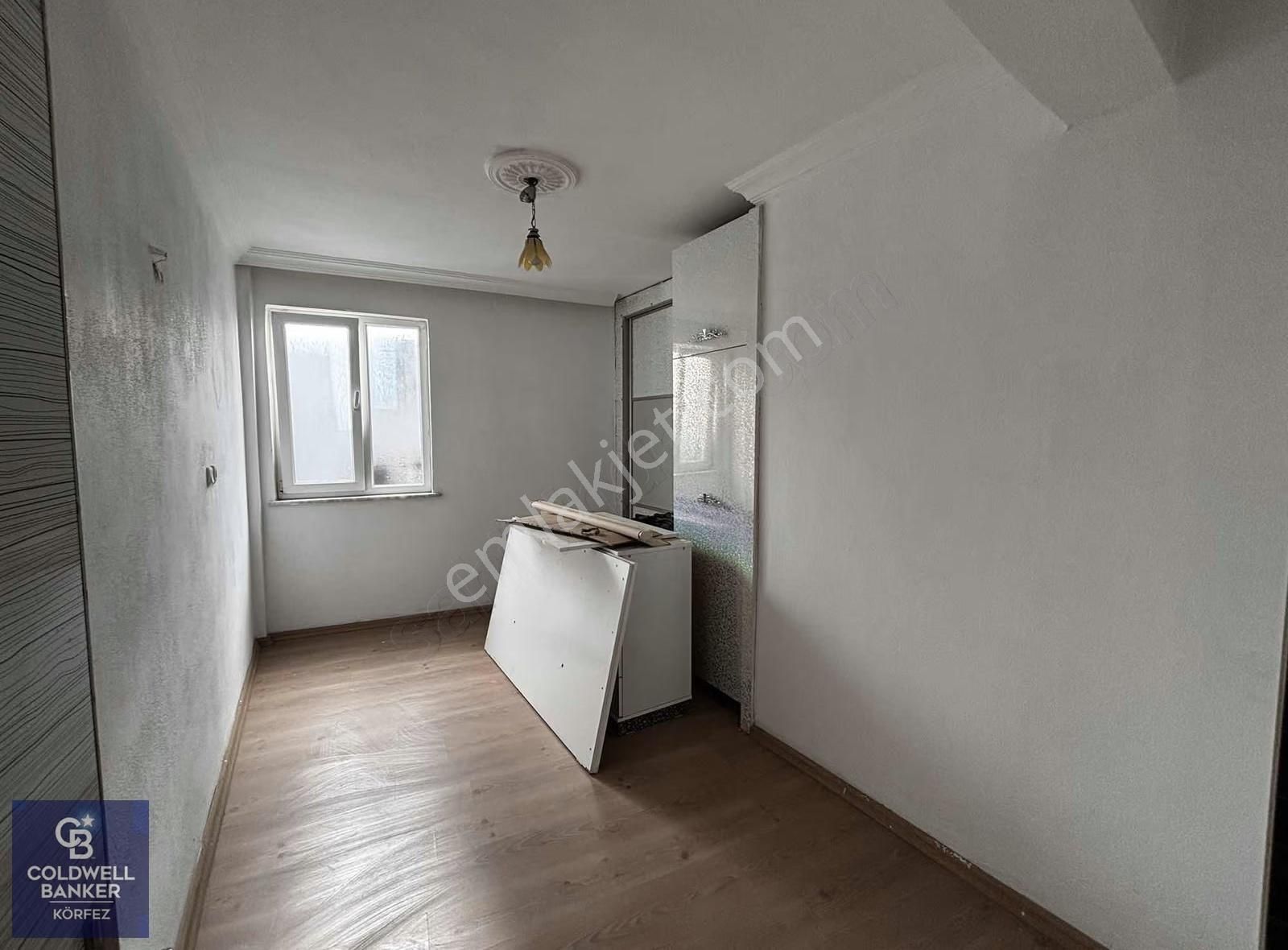 Edremit Diş Hastanesi Mevkisinde Kiralık 2+1 Ayrı Mutfak Daire - Görsel 5