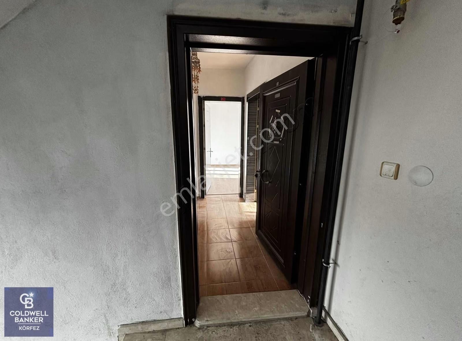 Edremit Diş Hastanesi Mevkisinde Kiralık 2+1 Ayrı Mutfak Daire - Görsel 11