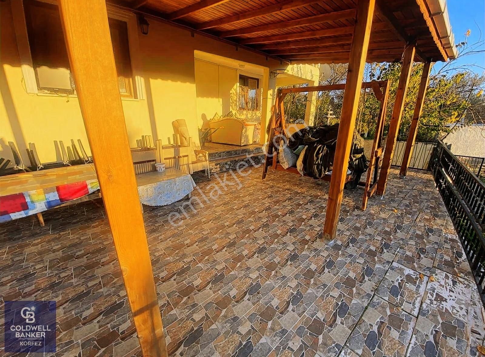 Havran'da Baraj Manzaralı, 1.100 M², Bahçeli, Müstakil Köy Evi - Görsel 2