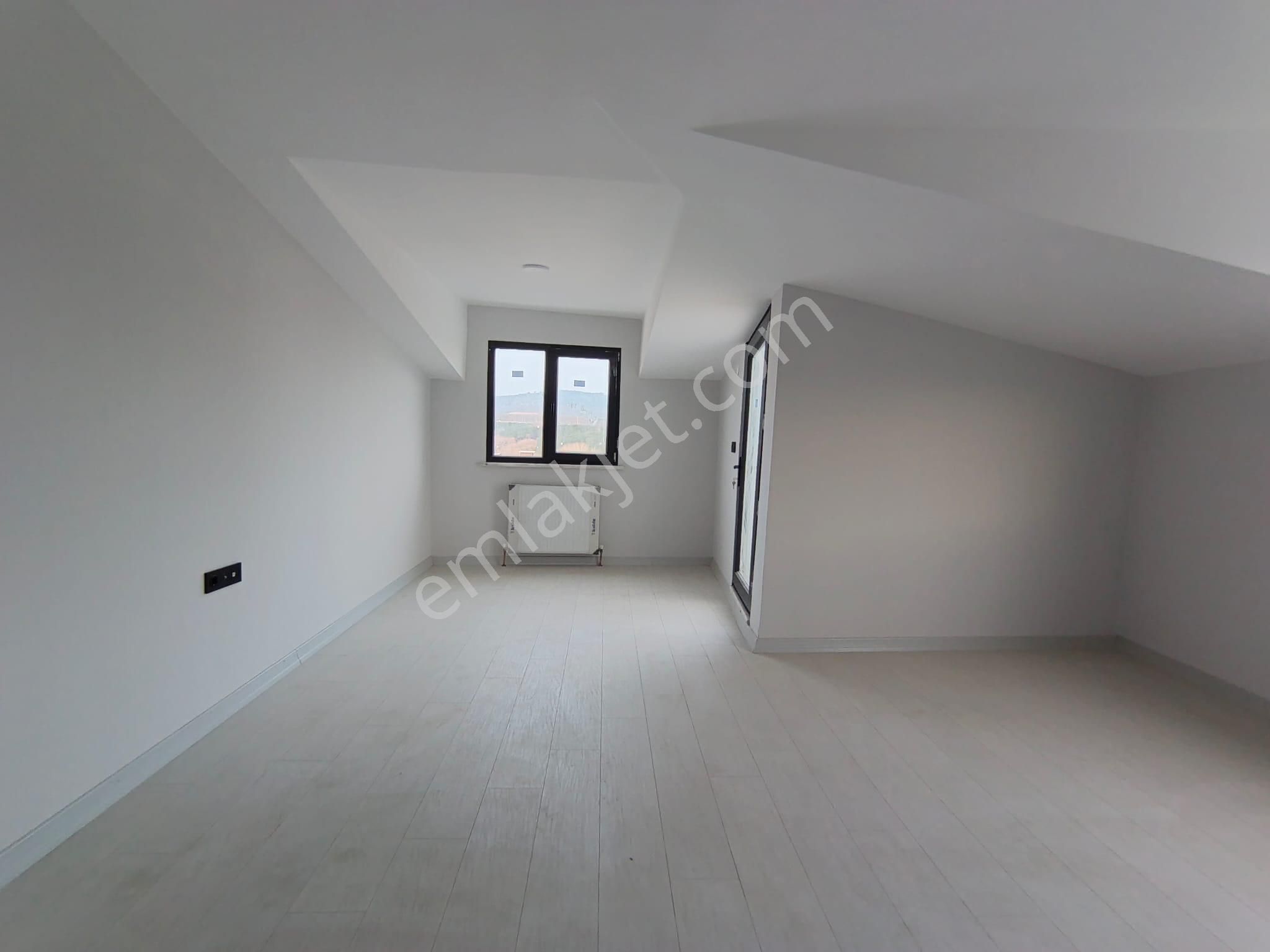 Çekmeköy Merkez Mh Satılık Ultra Lüks 5+2 220m² Çatı Dubleks - Görsel 25