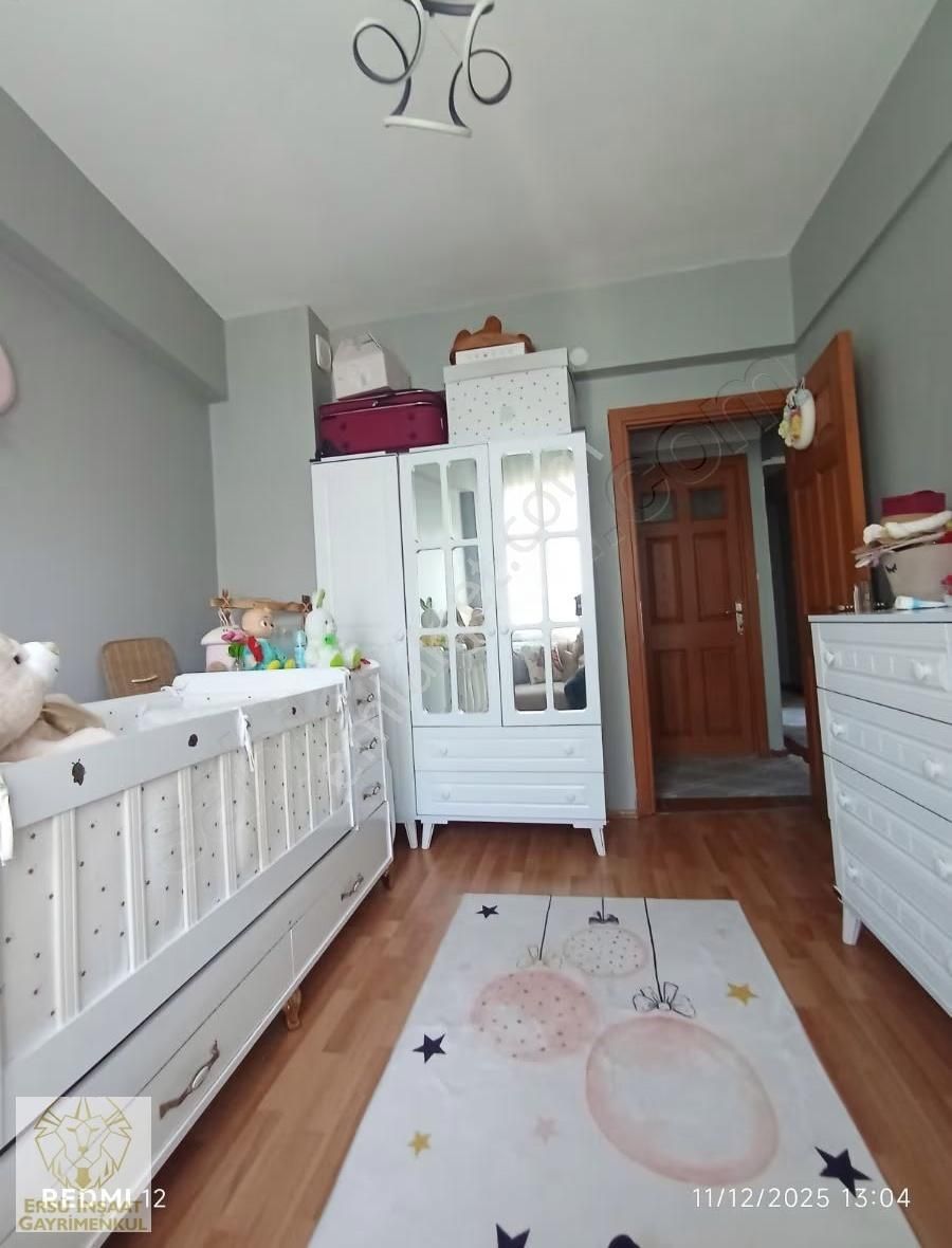 Ersü'den Mızraklı Caddesinde Bakımlı 3+1 Arakat Daire - Görsel 5