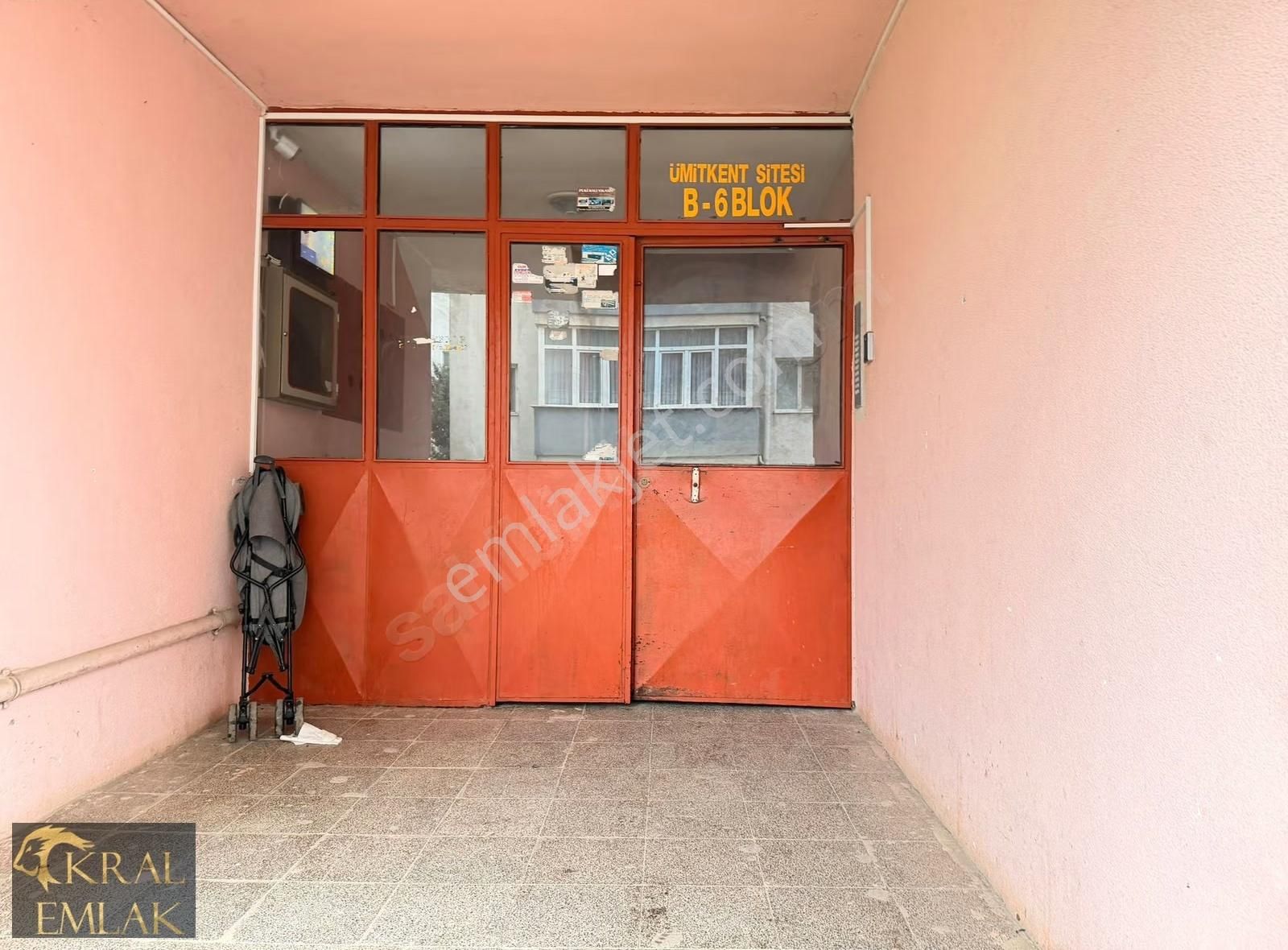 Ayazlı Mahallesinde Site İçinde Uygun Fiyata Satılık 3+1 Daire - Görsel 3