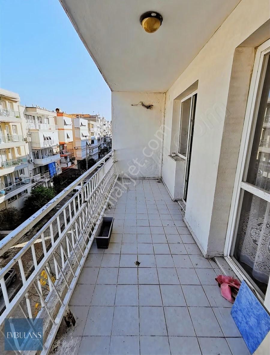 Nergiz Çarşı İçerisinde Geniş Sokak Ara Kat 2+1 Daire - Görsel 8