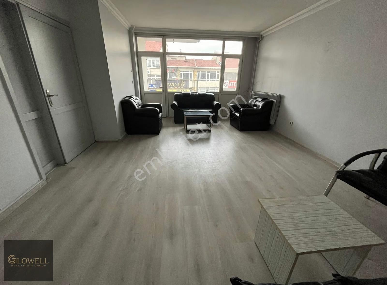 Meşrutiyet Caddesinde Mobilyalı 2+1 Ofis