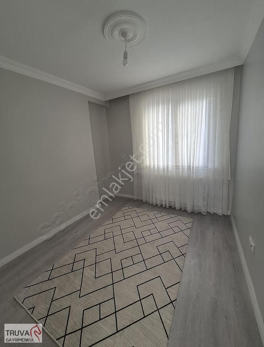 Pendik Bahçelievler Mah 2+1 Ara Kat, Balkonlu Satılık Daire - Görsel 4