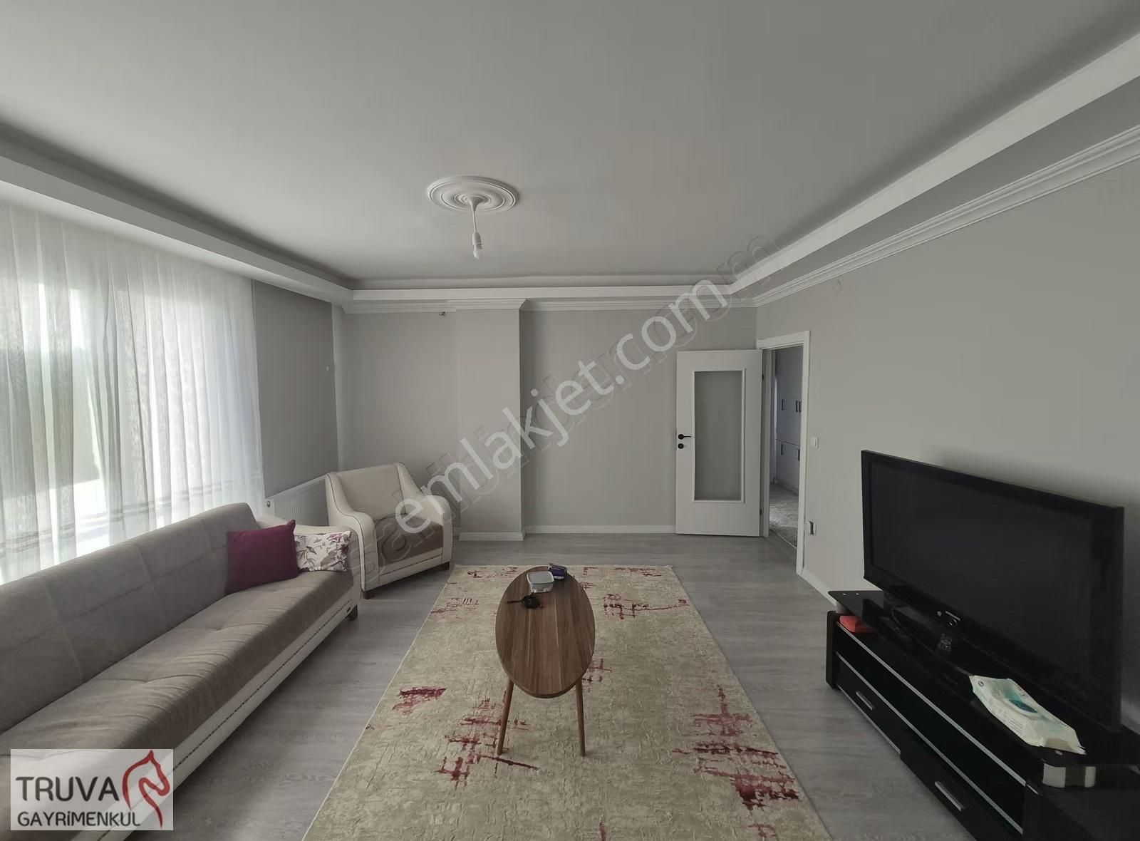 Pendik Bahçelievler Mah 2+1 Ara Kat, Balkonlu Satılık Daire - Görsel 1