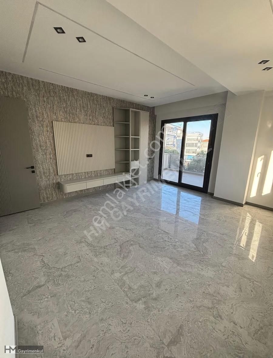 Hm Gayrimenkul'den 1200 Evler Mahallesinde Satılık 3+1 Daire'ler