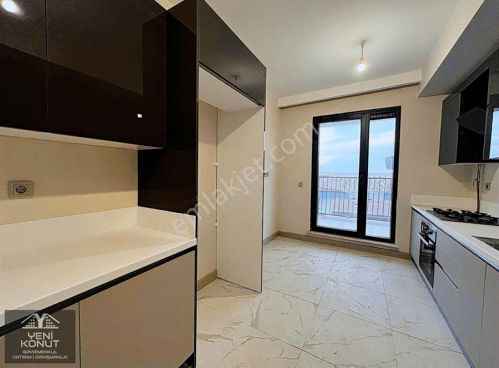 Bahçeşehir Vadi Evleri 1. Etap Borçsuz Güncel Önü Açık 3+1 Daire - Görsel 2