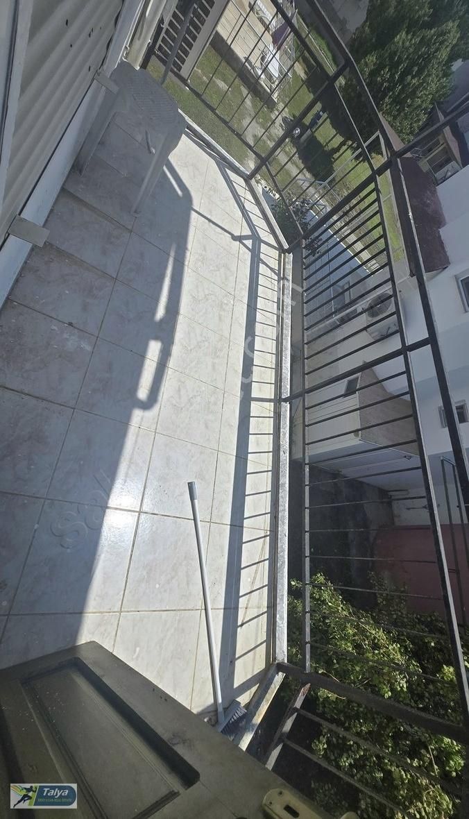 Bogazkent De Tripleks İkiz Villa Kiralık Denize 1 Dakika Mesafe - Görsel 3