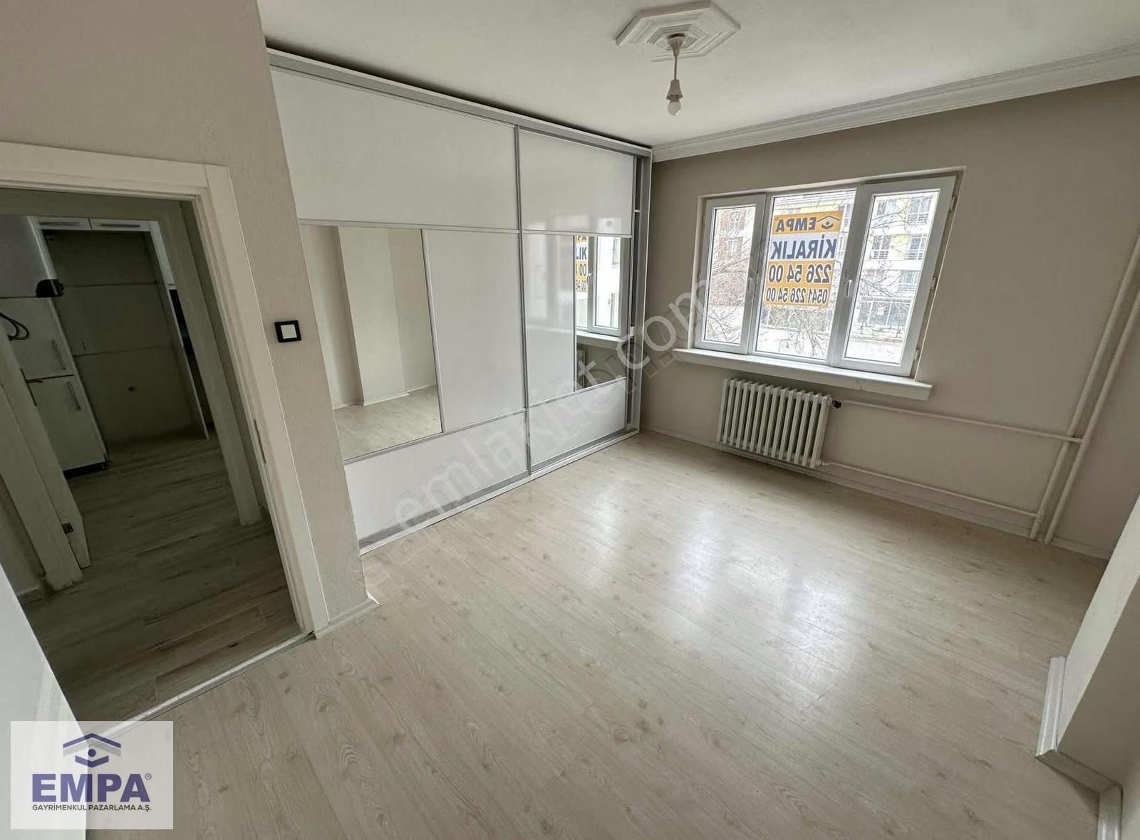 Empa'dan İstiklal Mahallesi 2+1 100m² Bakımlı Kiralık Daire - Görsel 12
