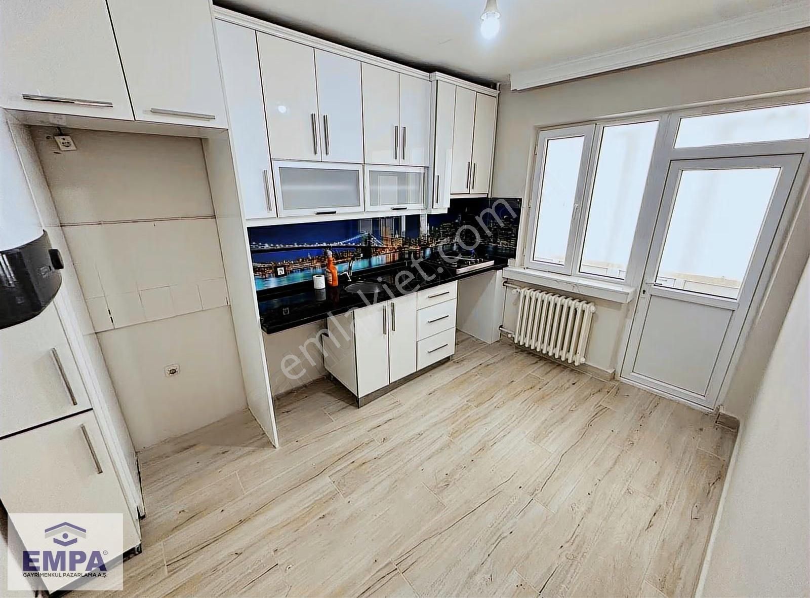 Empa'dan İstiklal Mahallesi 2+1 100m² Bakımlı Kiralık Daire - Görsel 15