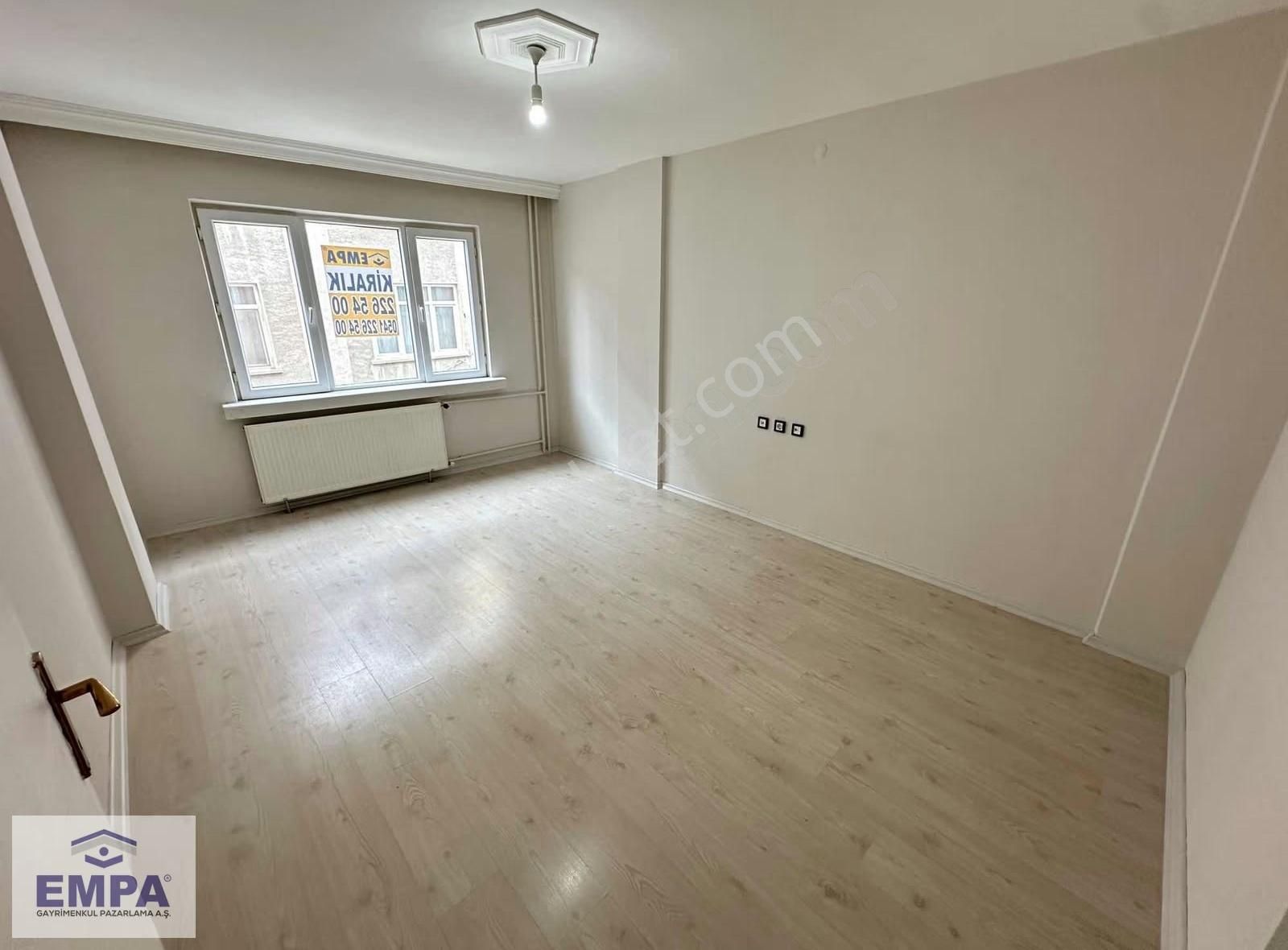 Empa'dan İstiklal Mahallesi 2+1 100m² Bakımlı Kiralık Daire - Görsel 3