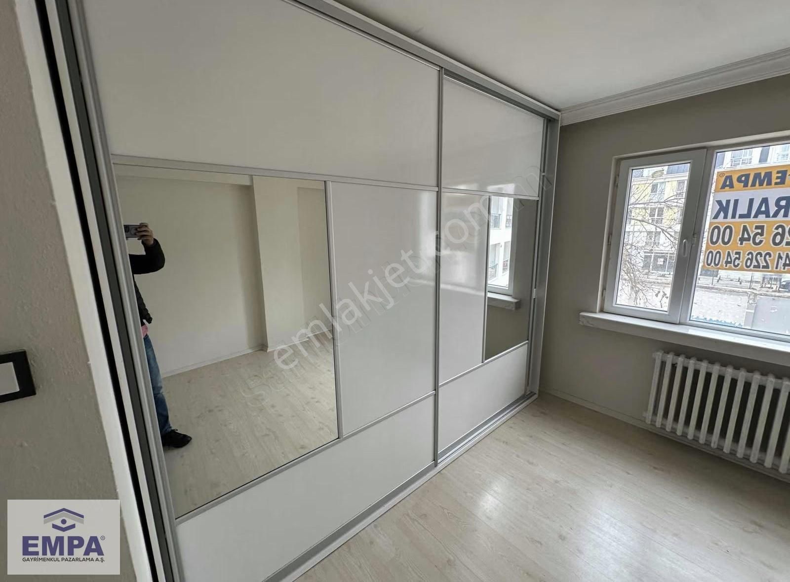 Empa'dan İstiklal Mahallesi 2+1 100m² Bakımlı Kiralık Daire - Görsel 4