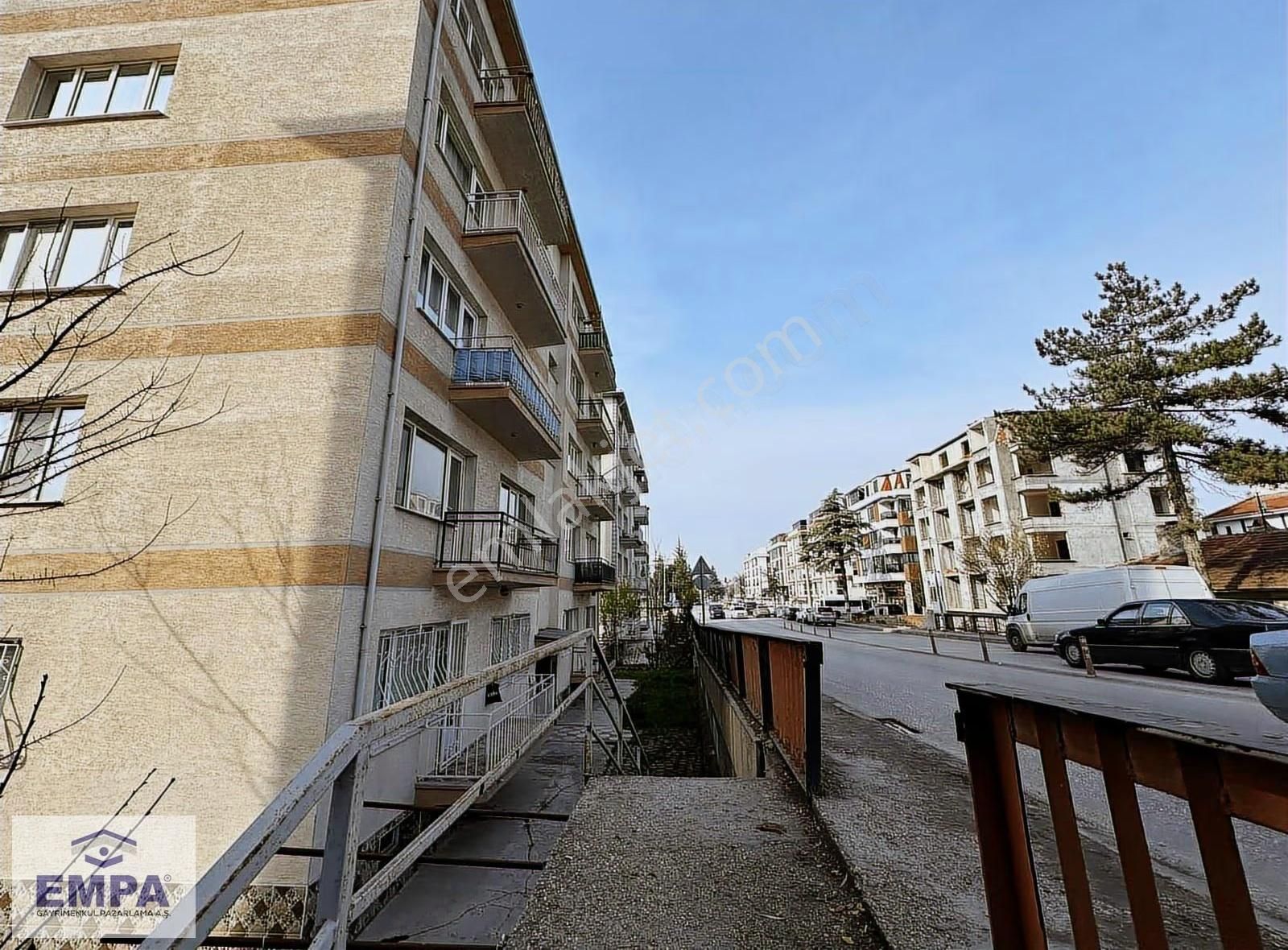 Empa'dan Ertuğrulgazi Mah. Çilem Cad. 2+1 100m² Fırsat Daire - Görsel 23