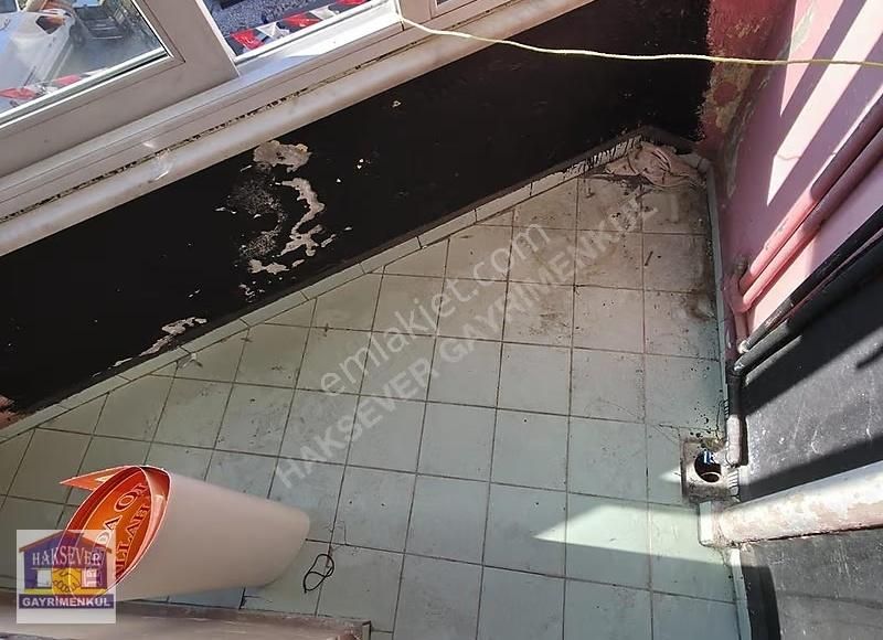 Haksever'den Satılık Geniş 3 Balkonlu 3+1 Ulaşıma Yakın 3.kat - Görsel 8