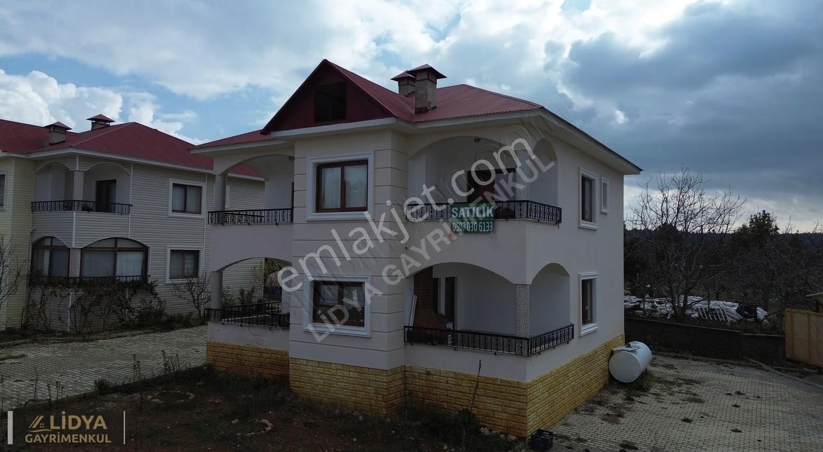 Avgadıya 5 Dk Mesafede Site İçerisinde Satılık Dublex Villa - Görsel 13