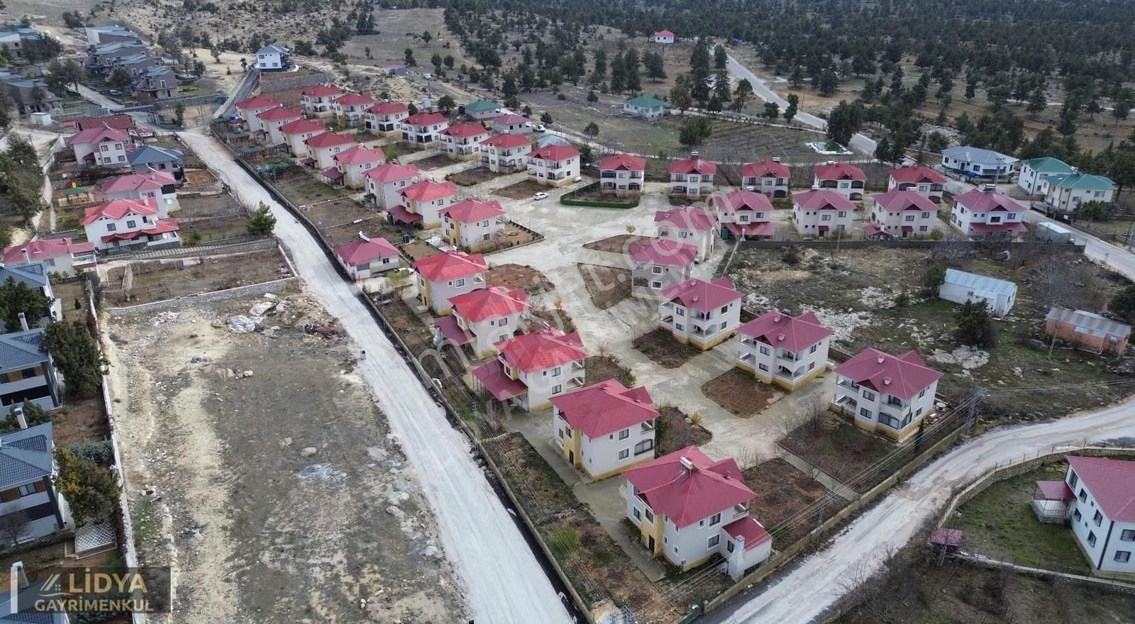 Avgadıya 5 Dk Mesafede Site İçerisinde Satılık Dublex Villa