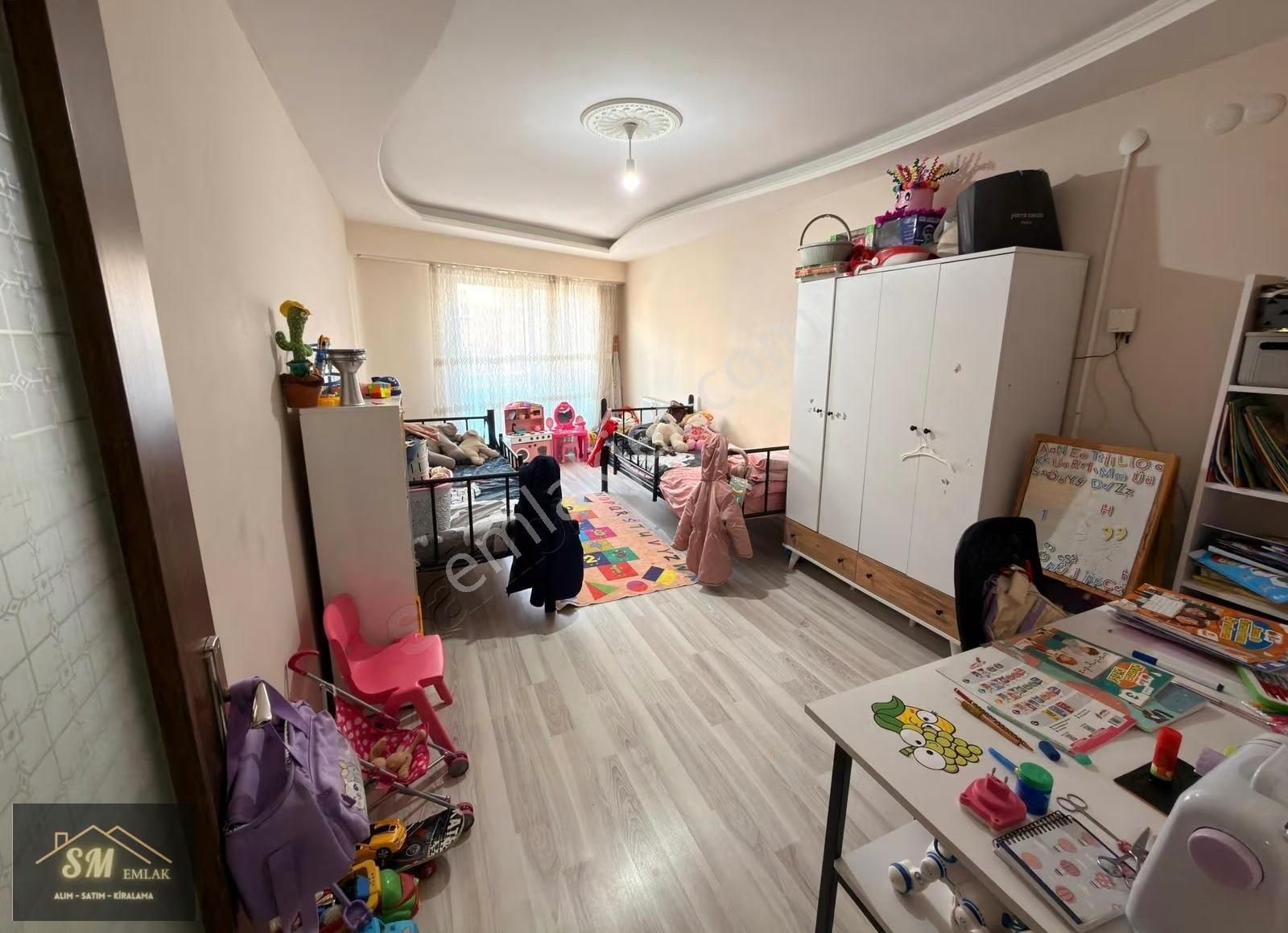 Sm Gayrimenkul'den 3+1 Büyük Acil Satılık Daire'' - Görsel 9