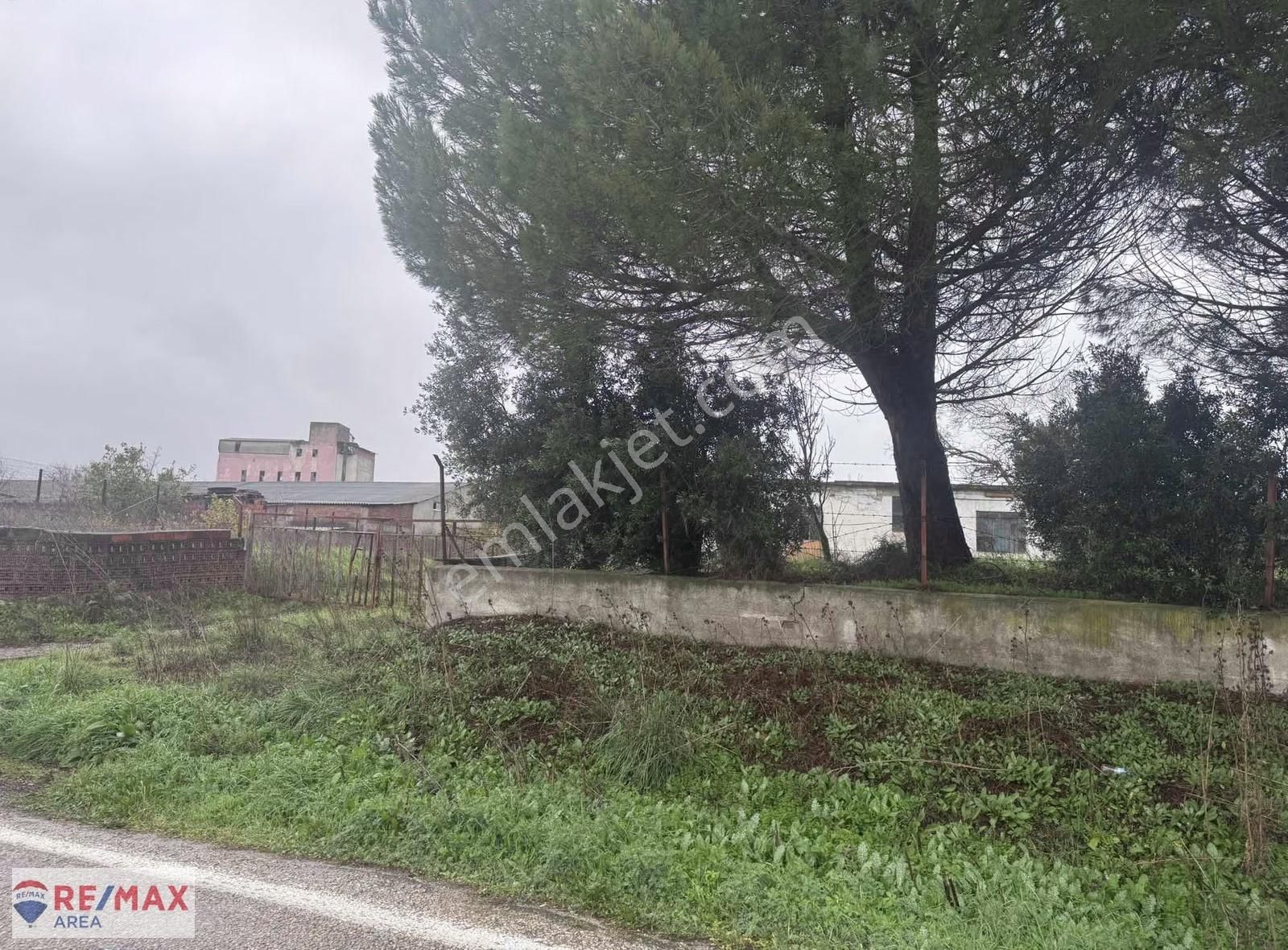 Remax Area Dan Çayönü Kiralık 250 M2 Depo Ve 3442 M2 Arsası - Görsel 15