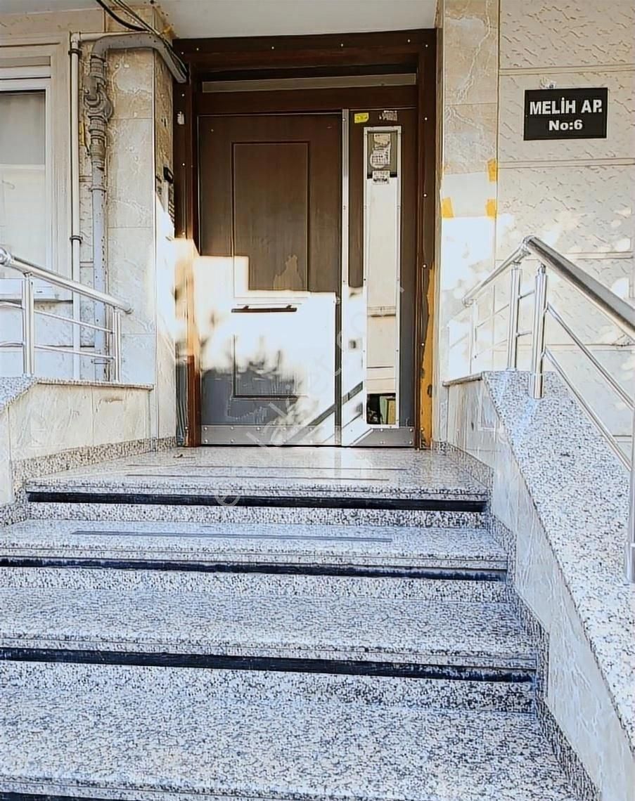 Avcılar Cihangir De Yüksek Giriş 2+1 10 Yıllık - Görsel 13