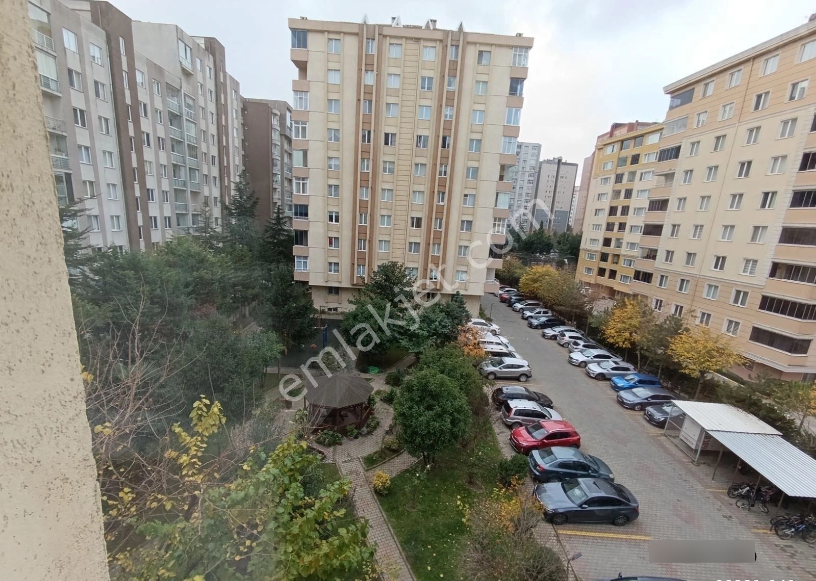 Esenyurt Barbaros Da 3+1 Daire 150 M2 Site De 22 Yıllık - Görsel 13