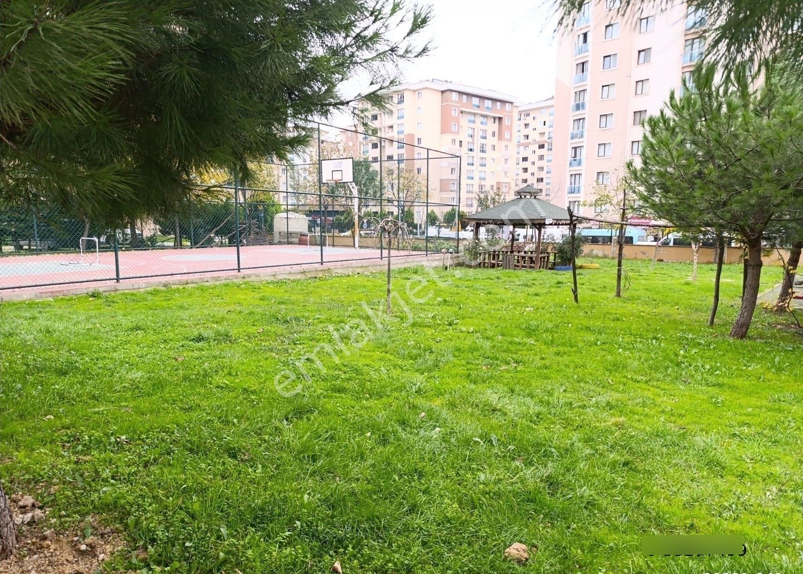 Esenyurt Barbaros Da 3+1 Daire 150 M2 Site De 22 Yıllık - Görsel 11