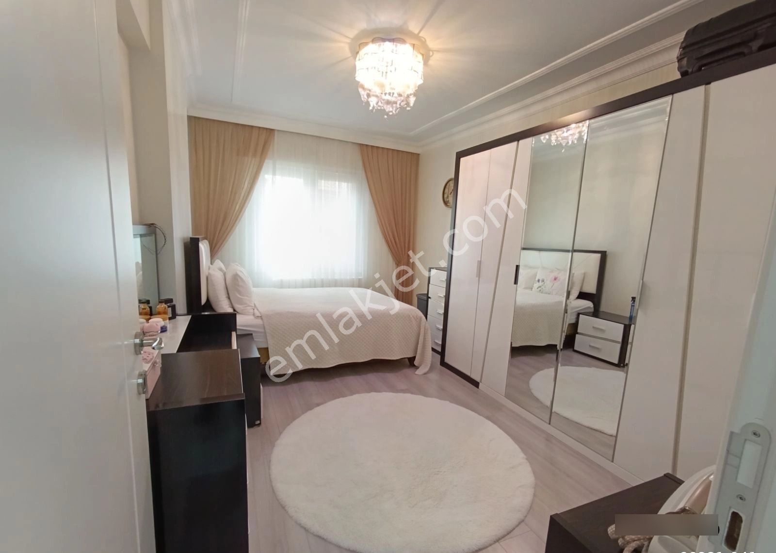 Esenyurt Barbaros Da 3+1 Daire 150 M2 Site De 22 Yıllık - Görsel 7