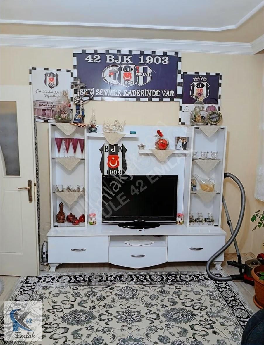 Yunak Karataş Mahallesinde Güzel Konumda Müstakil Bahçeli Ev - Görsel 22