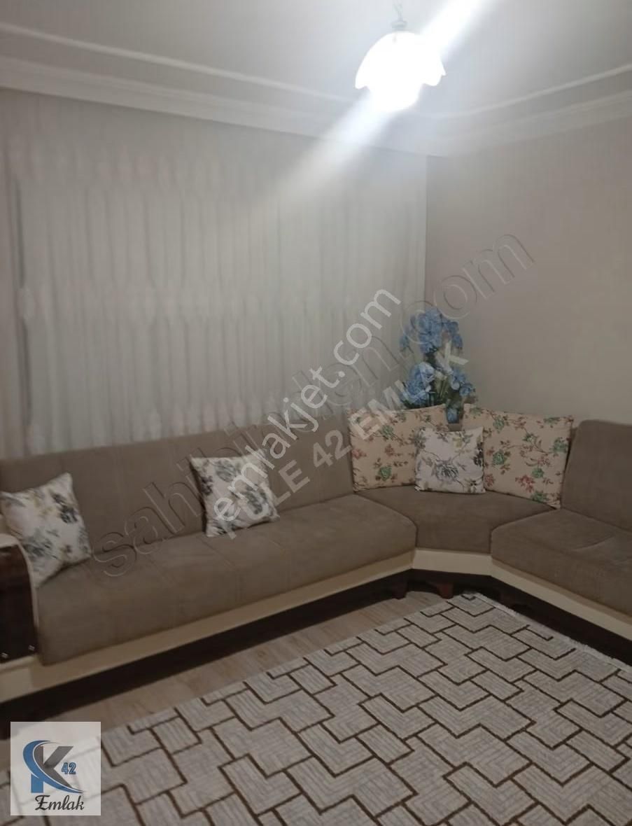 Yunak Karataş Mahallesinde Güzel Konumda Müstakil Bahçeli Ev - Görsel 25