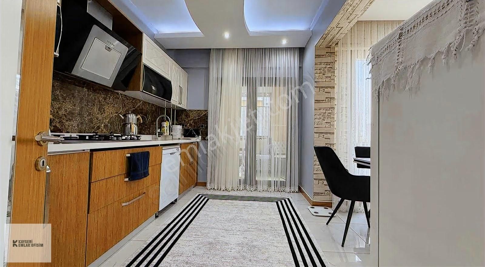 Yakut Mah. 4+1 170 M2 Ekstra Teraslı Geniş Ve Ferah Daire - Görsel 29