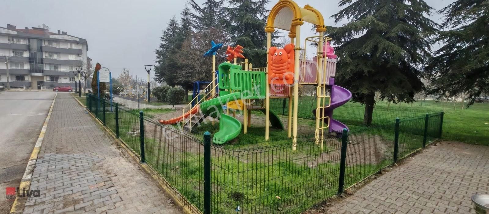 Paşaalanı Mahallesi'nde 2+1 Kiralık Temiz Daire. - Görsel 4
