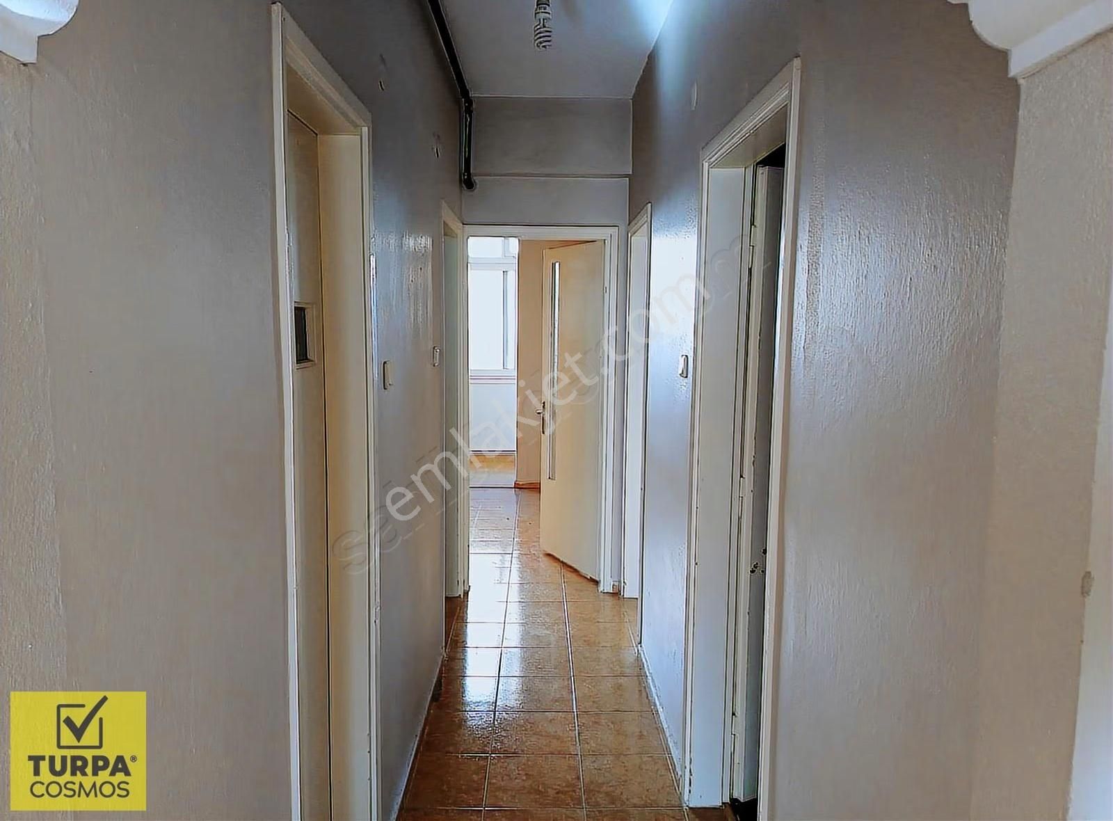 Göztepe Stadyumu Yakını 3+1 Doğalgazlı Bakımlı Klasik Daire - Görsel 24