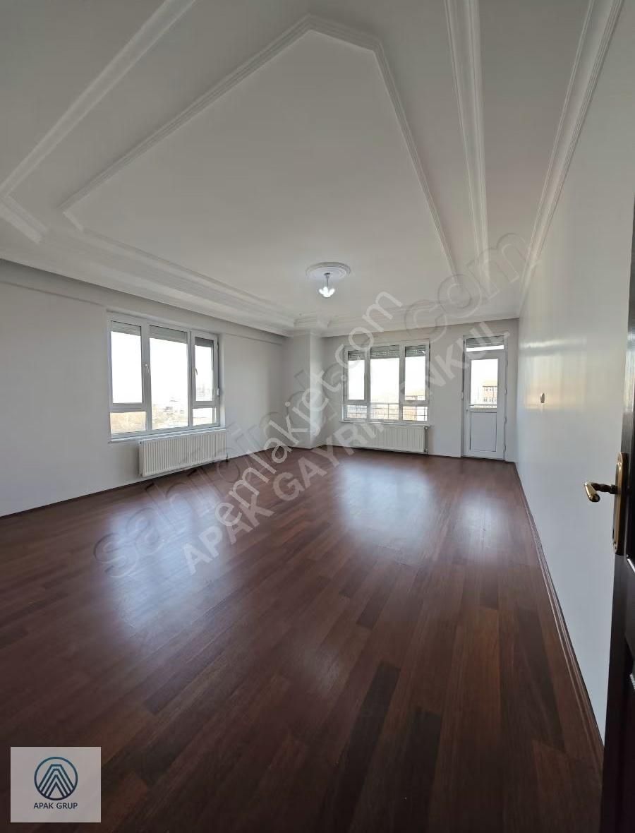 Osman Kavuncu'da Az Kullanılmış 180 M² Geniş 3+1 Çift Balkon