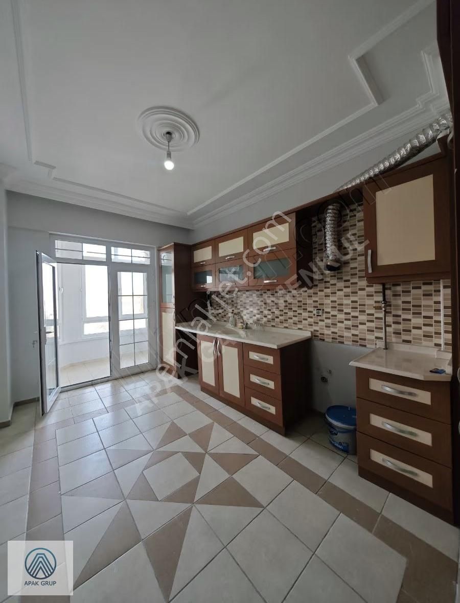 Osman Kavuncu'da Az Kullanılmış 180 M² Geniş 3+1 Çift Balkon - Görsel 13